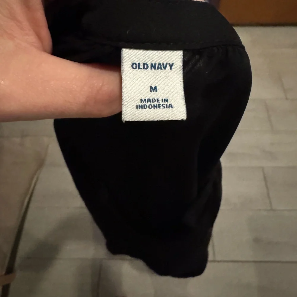 Old navy Black Womens Mesh Flowy Blouse - Picture 3 of 10